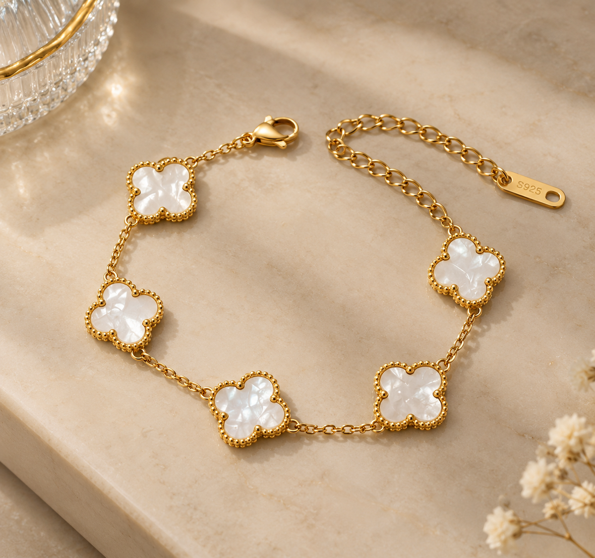 Pearl Clover Elegance Bracelet